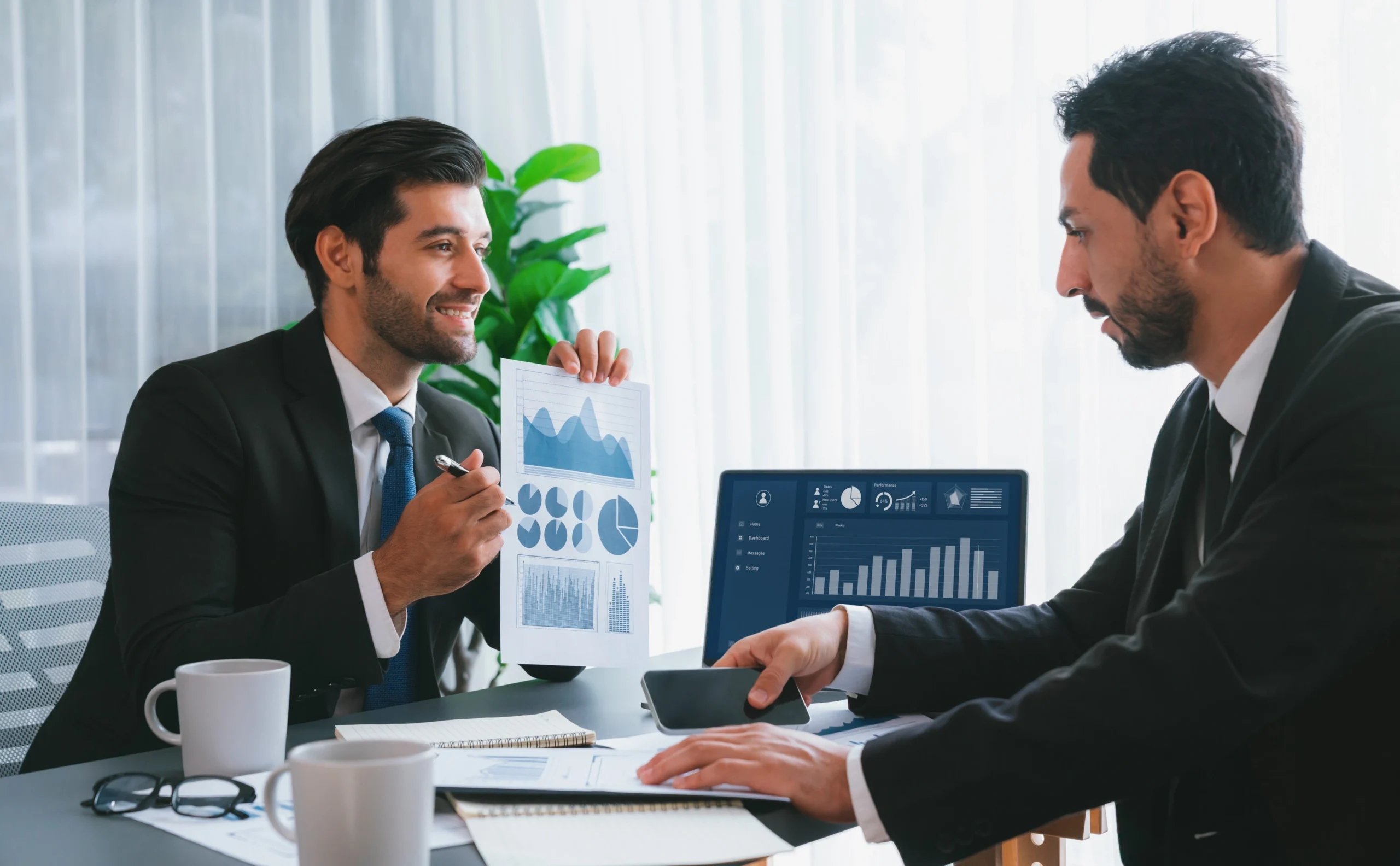 Business Analyst vs Data Analyst Career, Salary & Growth Comparison