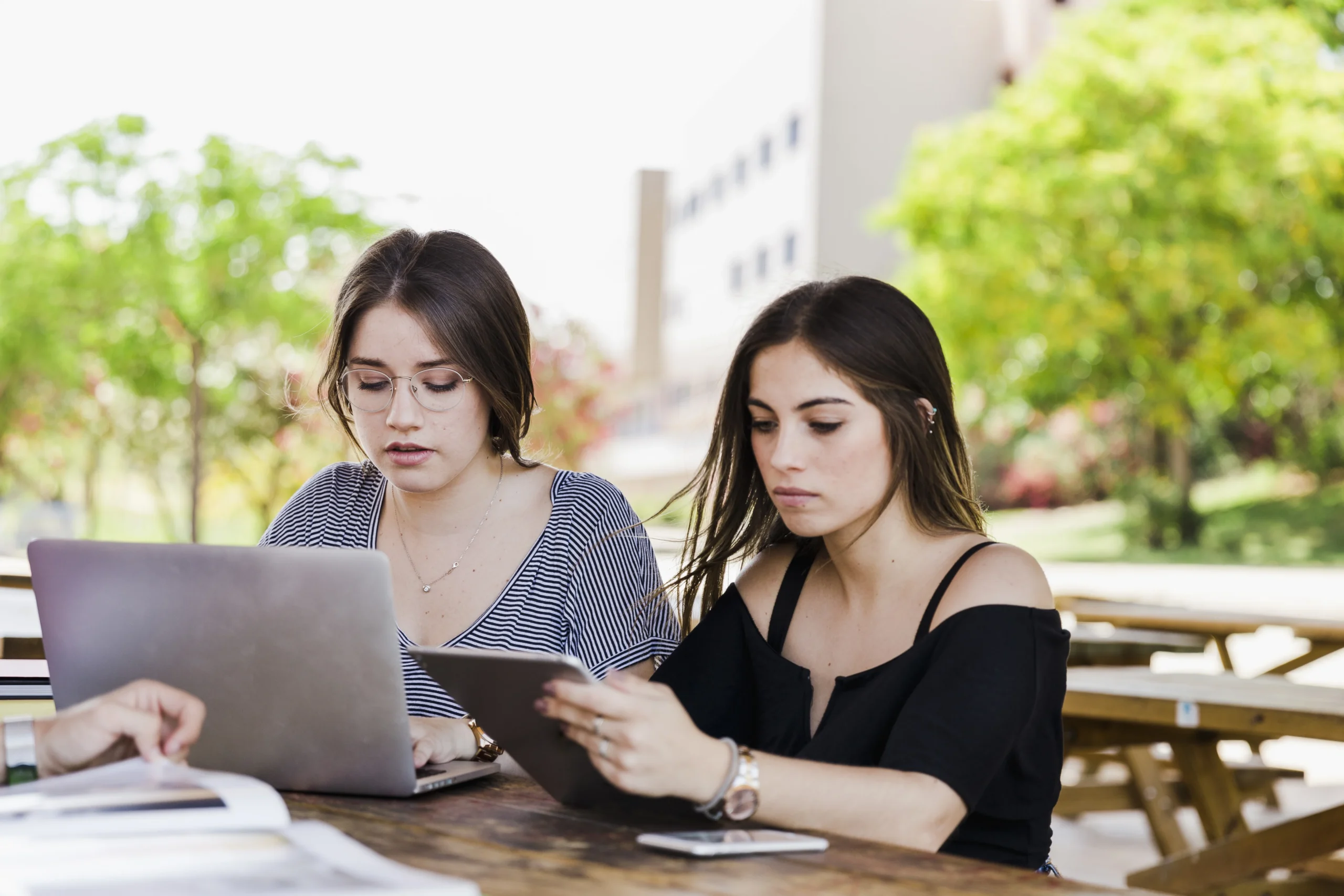 Grand Canyon University MBA vs. Liberty University MBA: Which Online MBA Fits You?